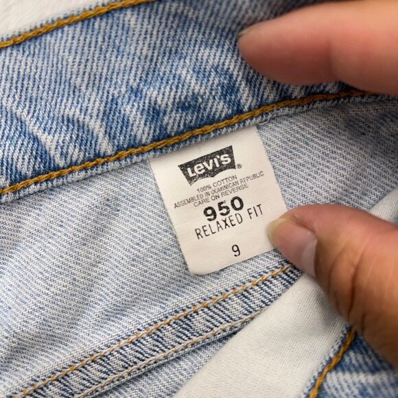 Vintage Levi's 950 Relaxed Fit Jean Shorts Women's Size 9 Light Blue Orange Tab - Picture 3 of 10